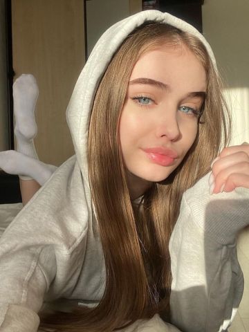 Полина